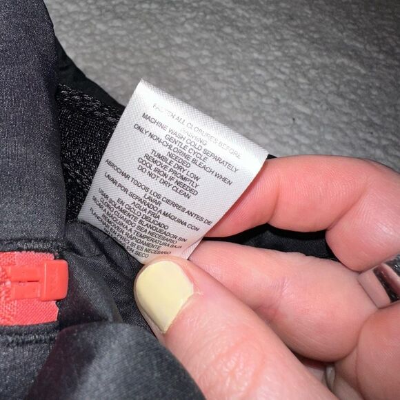 Quiksilver Medium Black Full Zipper Hooded Long Sleeve Wind Breaker Jacket NWT - Picture 6 of 8